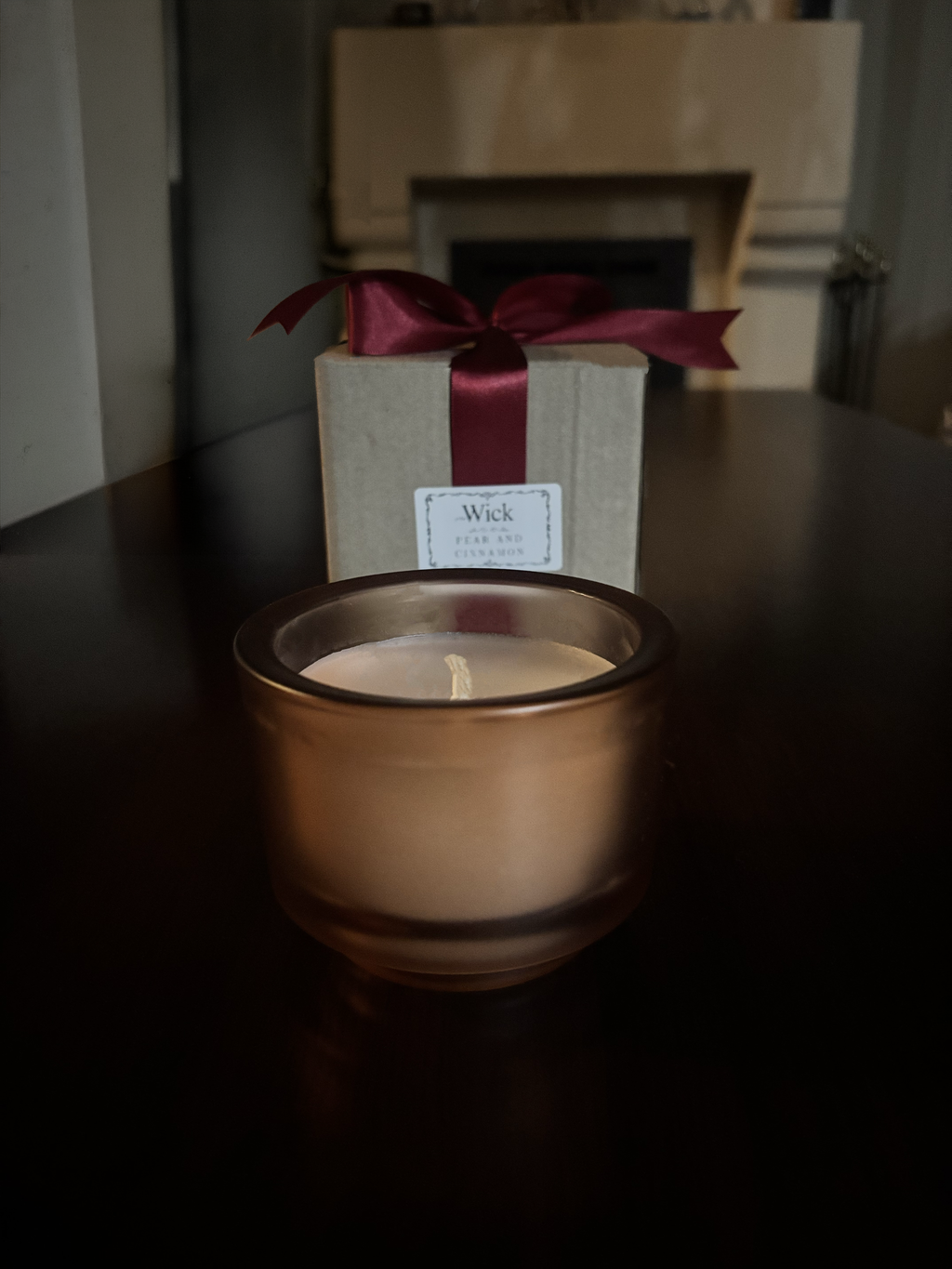 Pear & Cinnamon Scented Candle
